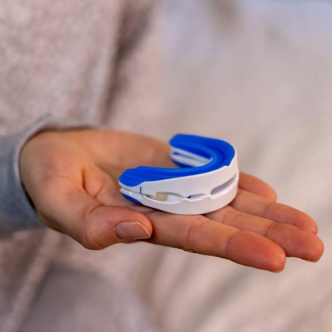 SilentEase™ - Anti Snoring Brace